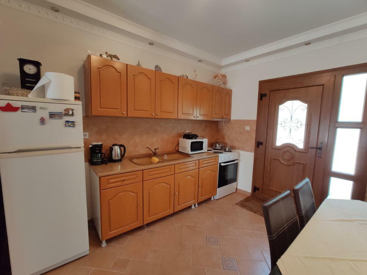 Elpida Apartment Liménas Eksteriør bilde